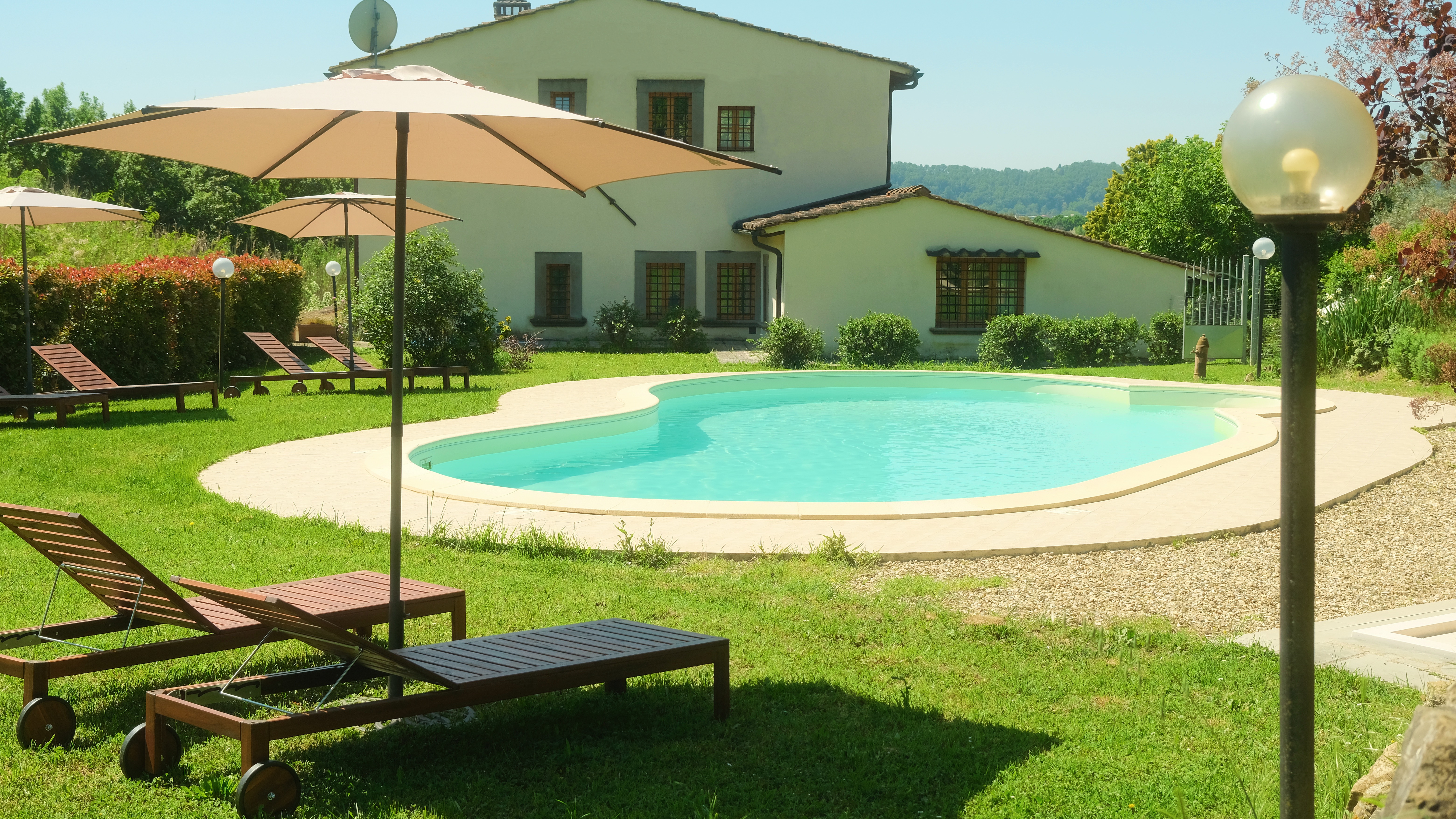 FrantoioDelleGrazie-206-piscina-residenza